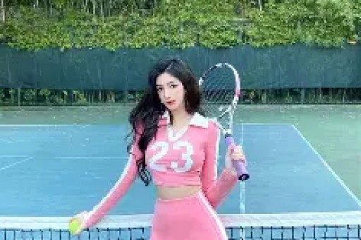 易易紫曝明星翻红后会耍大牌:红了之后就会耍大牌身边有很多 易易紫曝明星翻红后会耍大牌:红了之后就会耍大牌身边有很多